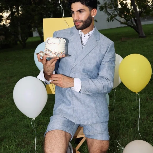 Express Light Blue Double-Breasted Suit - Picture 6 of 6